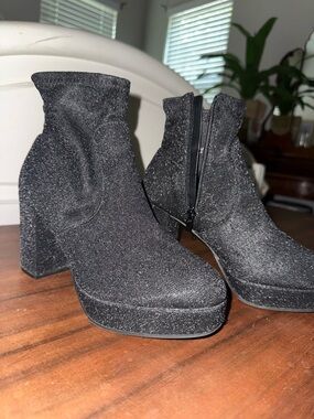 Mari A. Black Sparkle Platform Ankle Boots with Block Heel